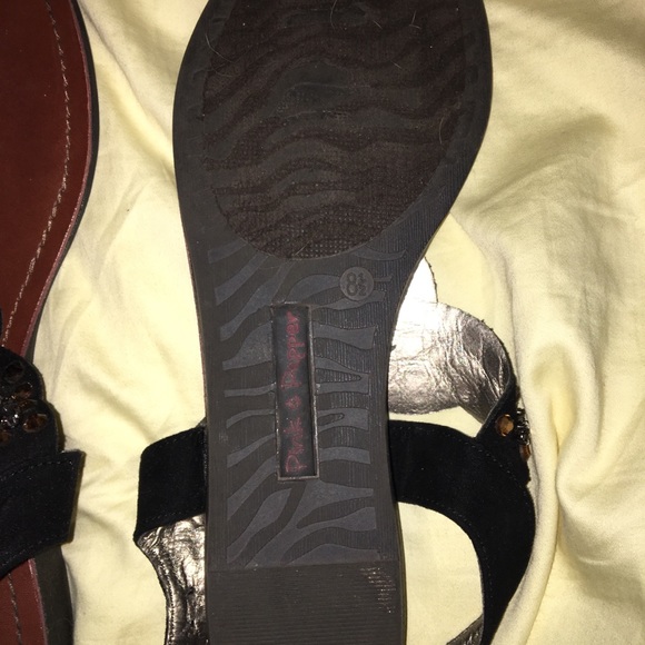 Sandals - Picture 7 of 8